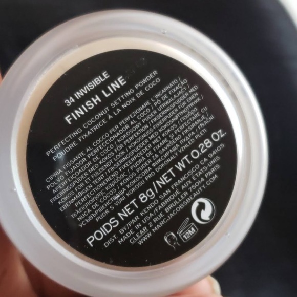 Marc Jacobs Finish Line Coconut Setting Powder - Picture 8 of 9